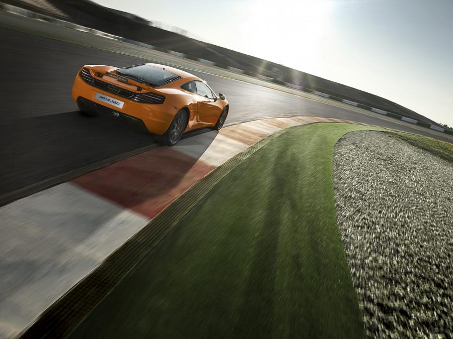  McLaren MP4-12C 2009 года  (фото 150 из 268)